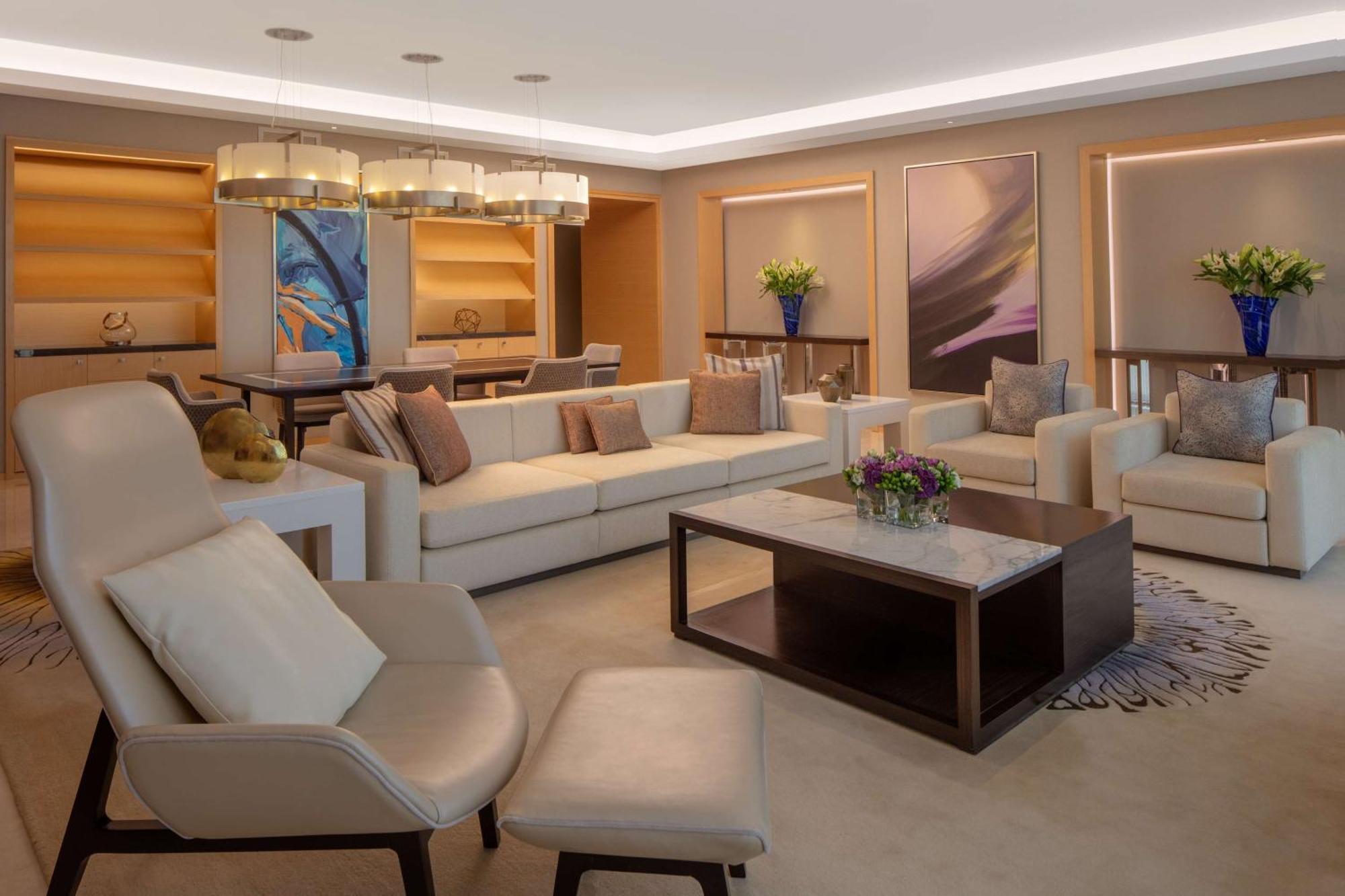 ホテル ハイアット リージェンシー リヤド オラヤ リヤード エクステリア 写真 The living room of a three-bedroom suite