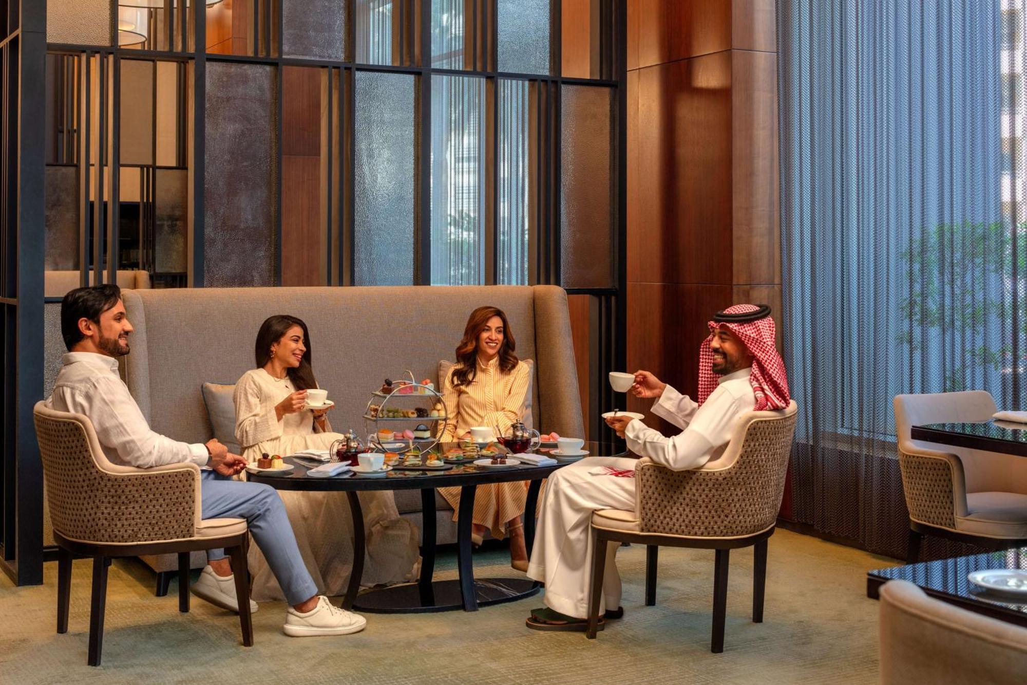 ホテル ハイアット リージェンシー リヤド オラヤ リヤード エクステリア 写真 The Lounge at the Ritz-Carlton, DIFC